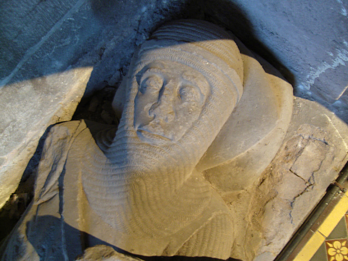 knight's_tomb